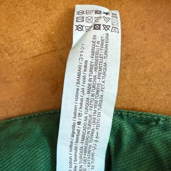 Zara Green Cropped Jeans, size 8 - Picture 5 of 6